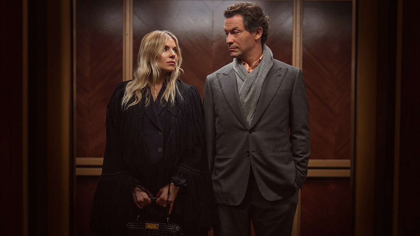 Szenenbild aus der Sky Original Serie WAR mit Sienna Miller und Dominic West