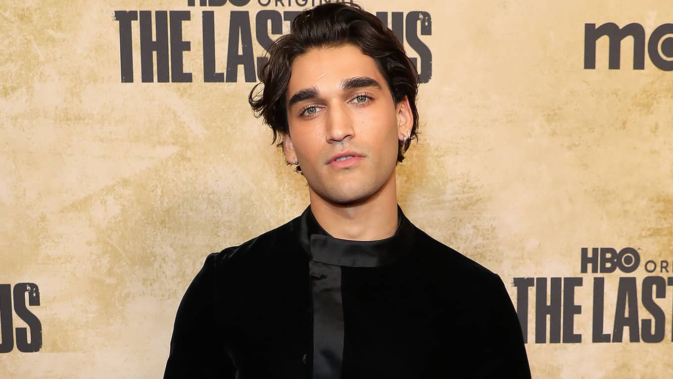 Porträtbild von Schauspieler Josh Heuston