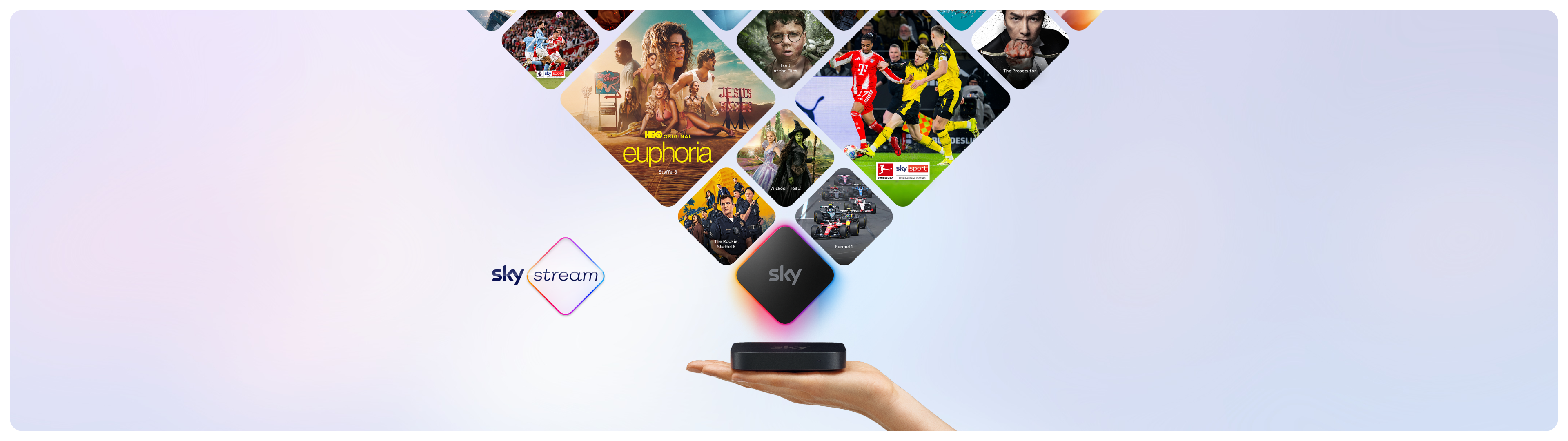Sky Stream Box auf einer menschlichen Hand, darüber mehrere Kacheln mit verschiedenen Inhalten von Sky.