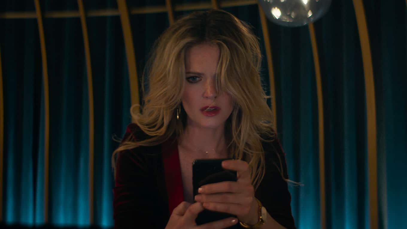 Szenenbild aus dem Thriller Drop - Tödliches Date mit Meghann Fahy