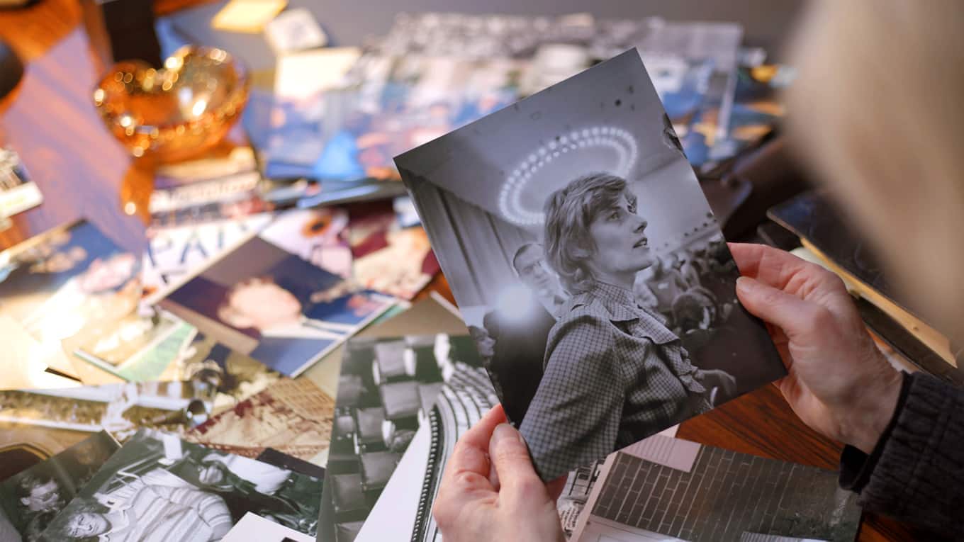 petra-kelly-der-raetselhafte-tod-einer-friedensikone