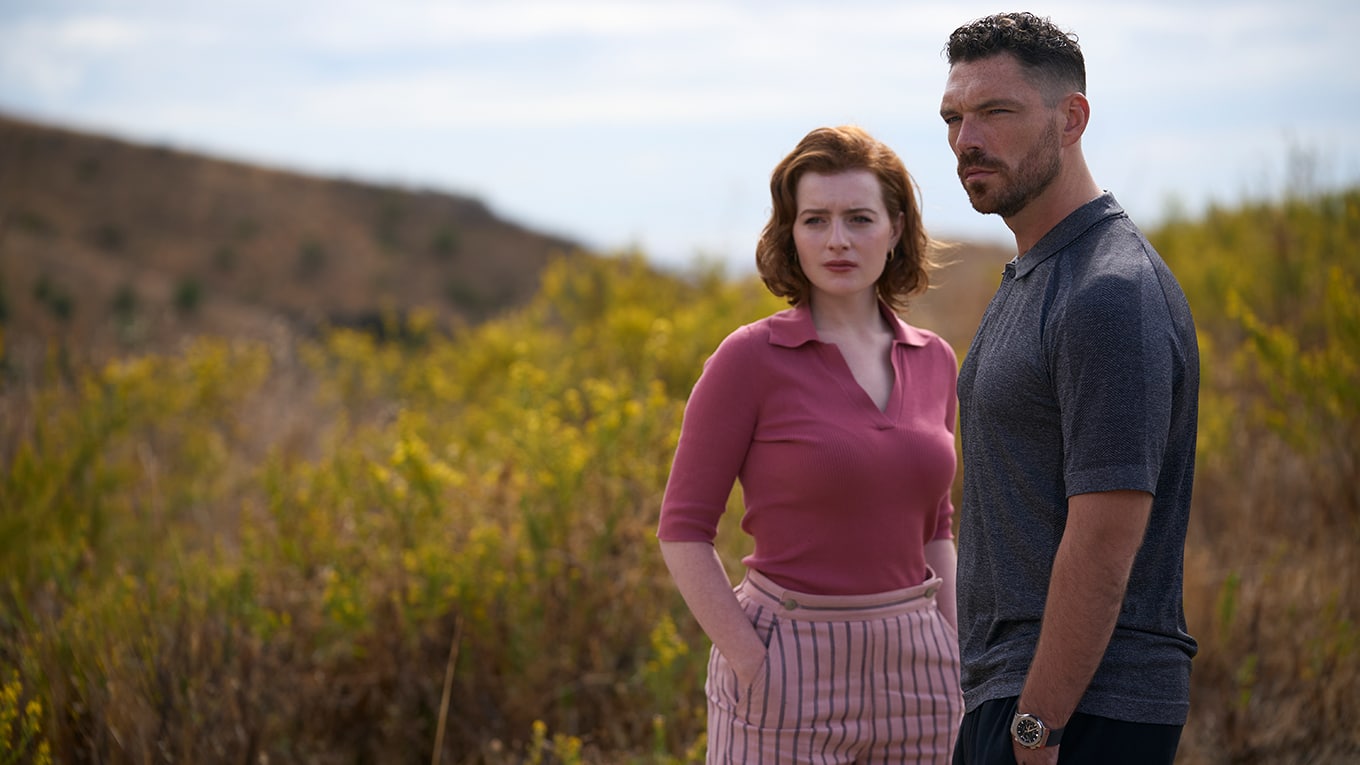 Szenenbild aus der Serie This City is Ours Staffel 2 mit Hannah Onslow und James Nelson-Joyce