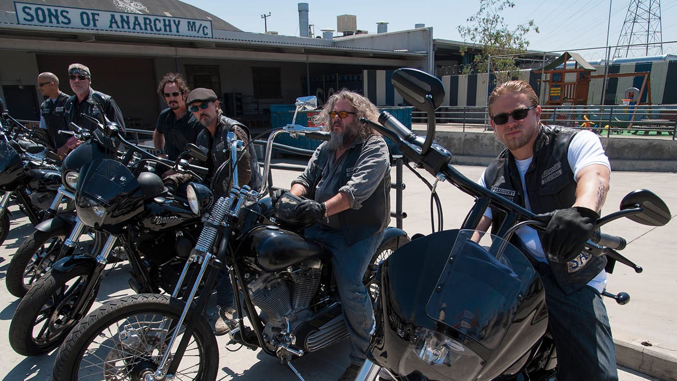 Szenenbild aus der Serie Sons of Anarchy mit Charlie Hunnam