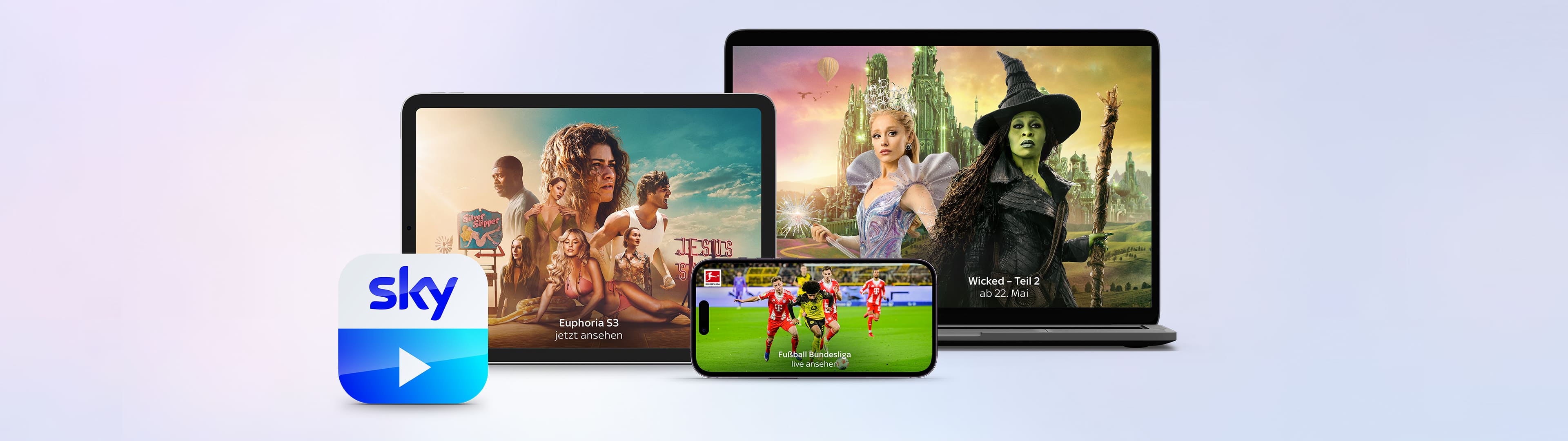 Sky Go Logo und auf die Inhalte von Sky auf verschiedenen Geräten. Auf einem Tablet ist die Serie "Euphoria" abgebildet. Auf einem Laptop der Film "Wicked - Teil 2" und auf einem Smartphone ein Spiel der Fußball Bundesliga.