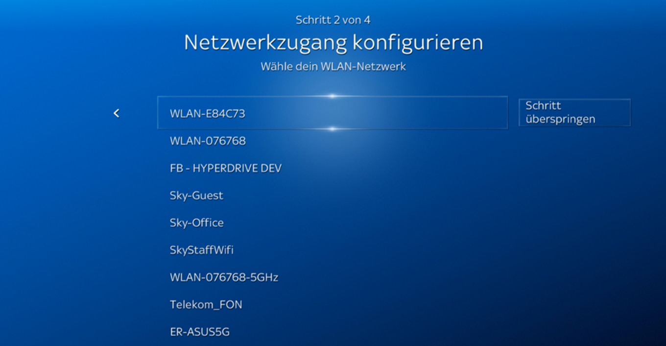 Wählen Sie Ihre WLAN-Verbindung aus der Liste aus und bestätigen Sie mit der OK-Taste.