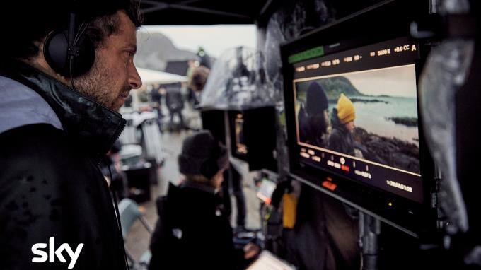 Sky Original The Hanging Sun Erste Fotos Sky