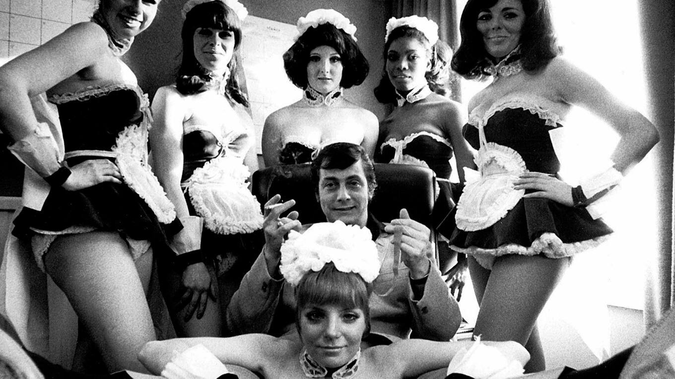 Foto aus glorreichen Zeiten: Bob Guccione mit einigen seiner 