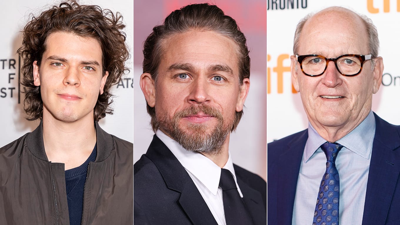 Fotos der Schauspieler Gus Halper, Charlie Hunnam und Richard Jenkins