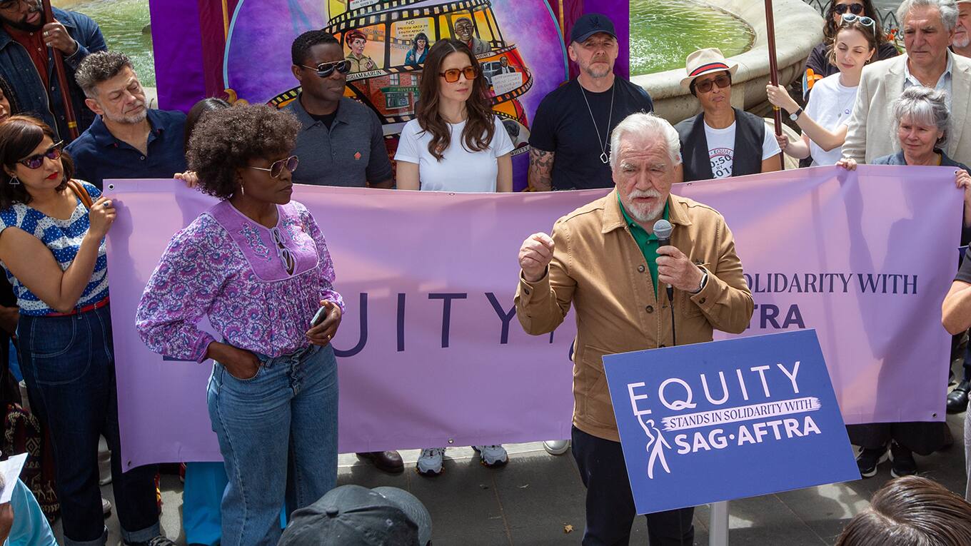 Auch die britische Gewerkschaft Equity solidarisiert sich mit ihren amerikanischen Kollegen.