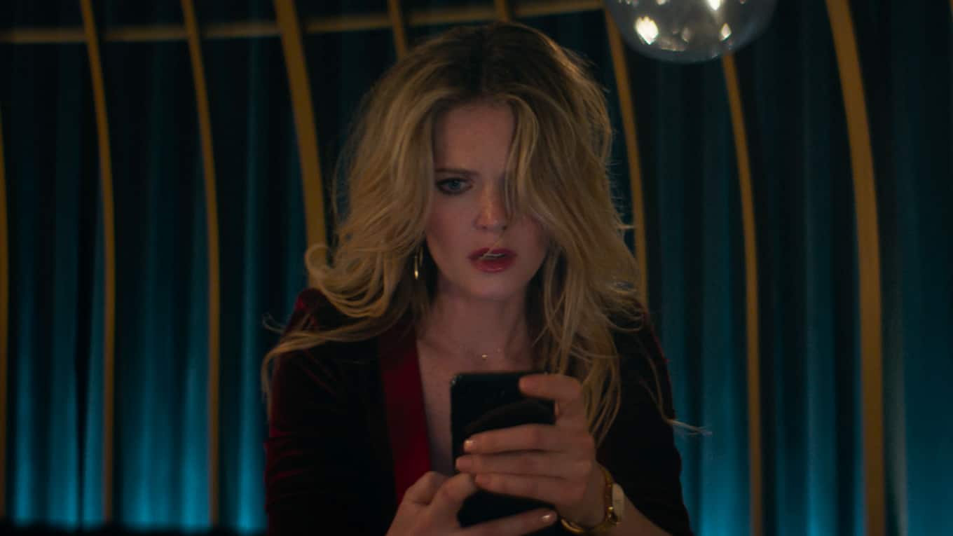 Szenenbild aus dem Thriller Drop - Tödliches Date mit Meghann Fahy