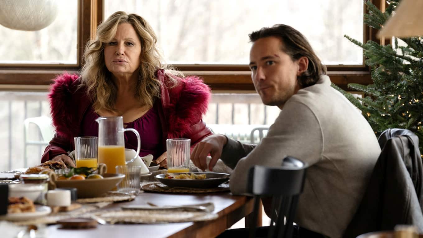 Szenenbild aus Riff Raff – Verbrechen ist Familiensache mit Jennifer Coolidge und 