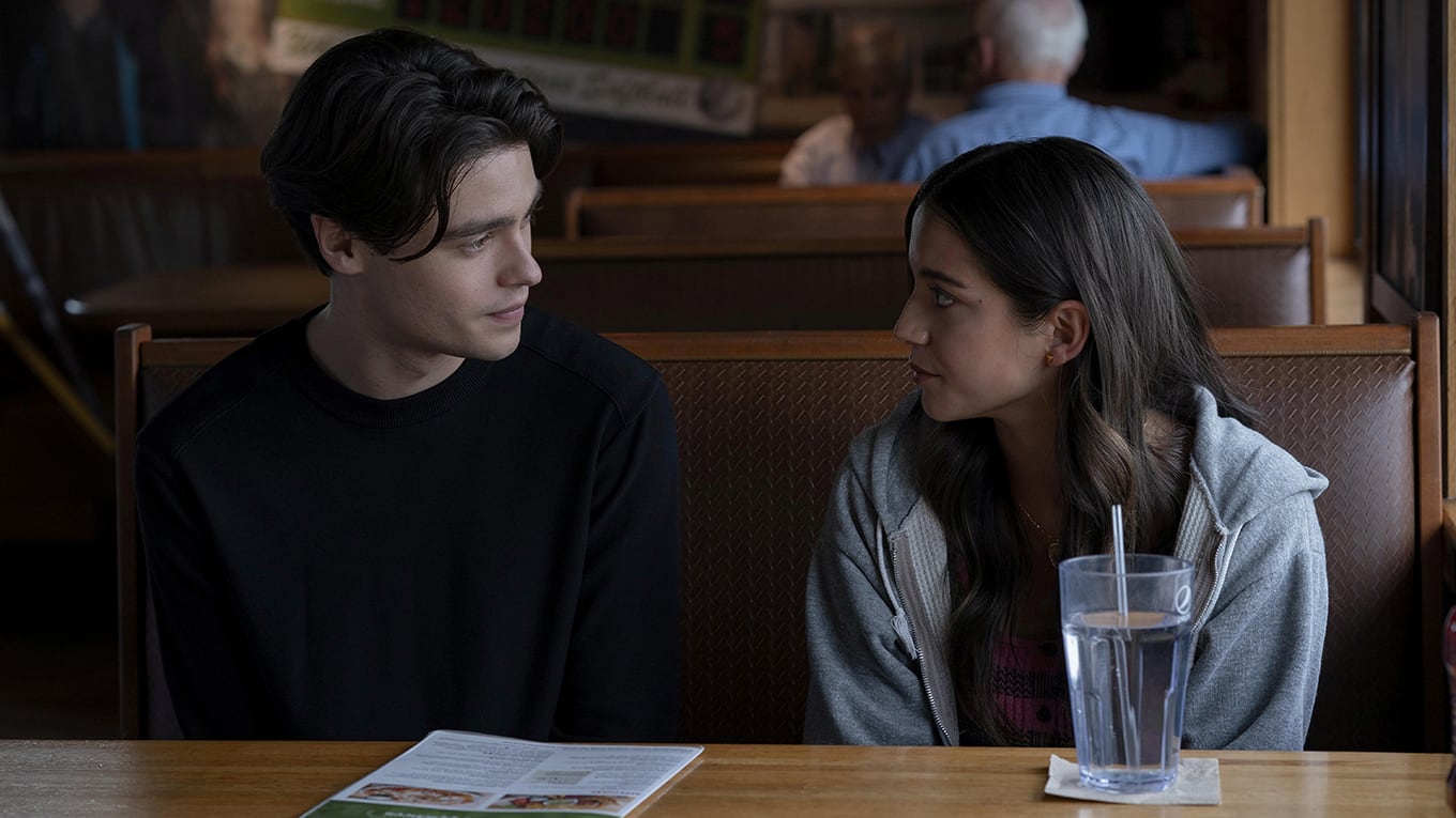 Felix Mallard und Isabela Merced in 