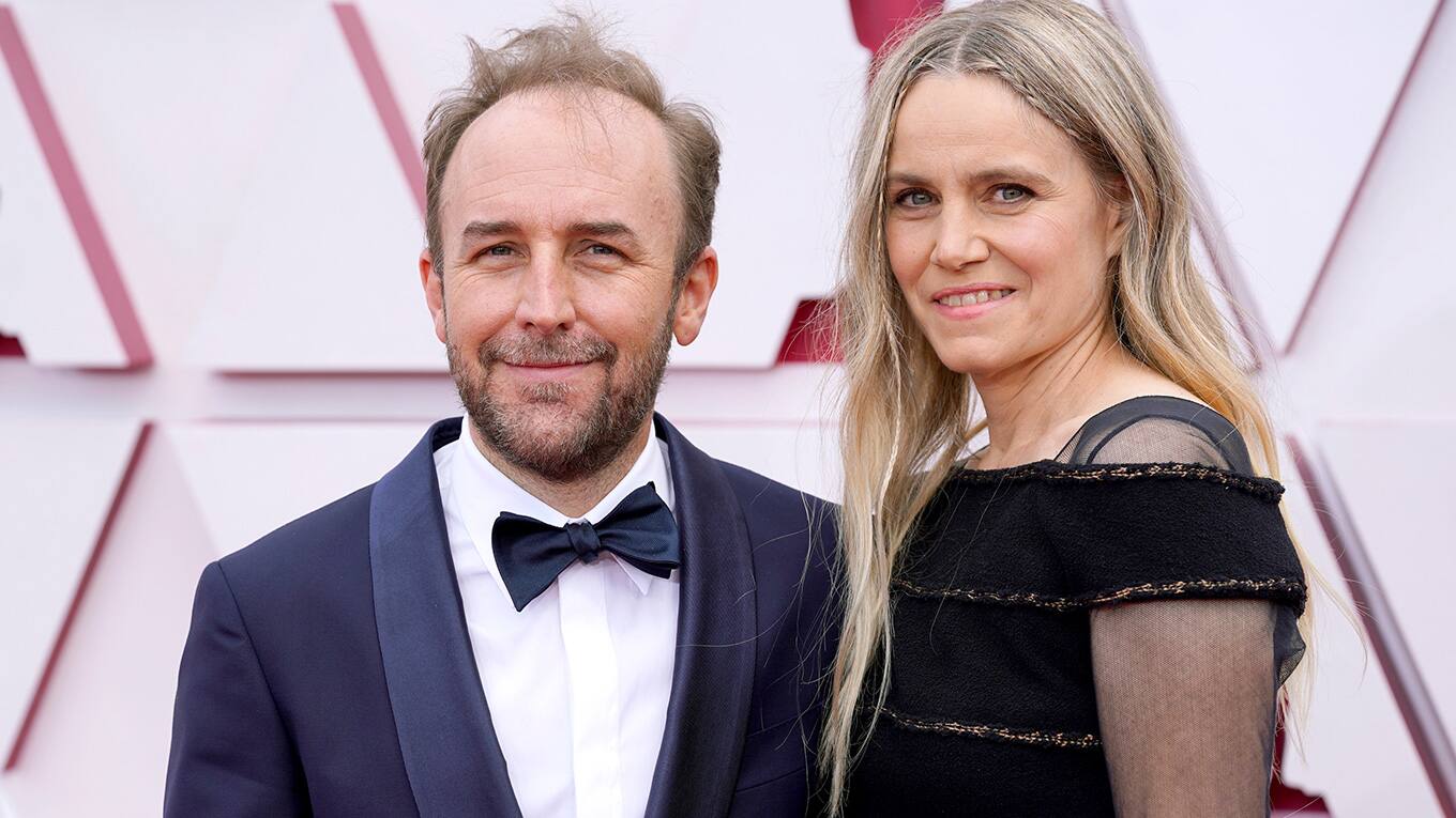 Regisseur Derek Cianfrance mit Ehefrau Shannon Plumb bei der Oscarverleihung 2024