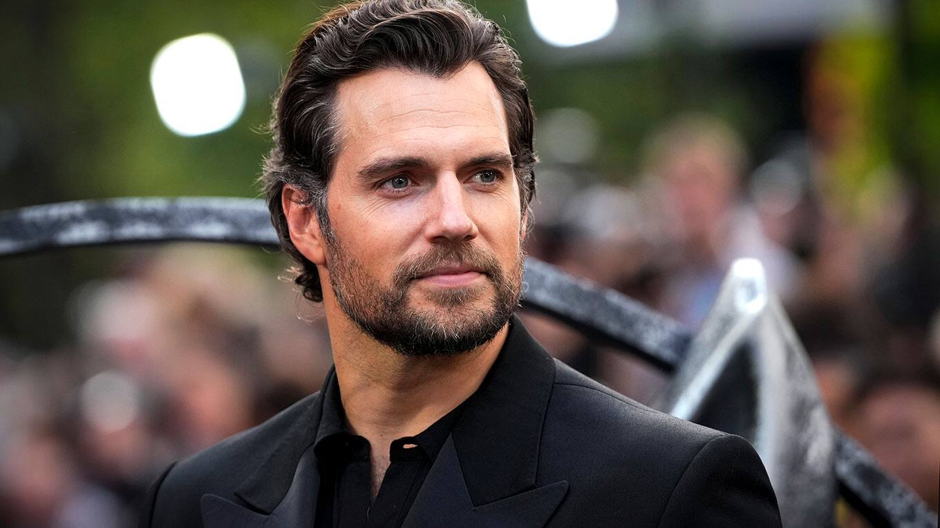 Henry Cavill schlüpft mit 