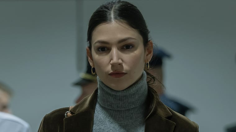 Úrsula Corberó als Nuria in "The Day of the Jackal"