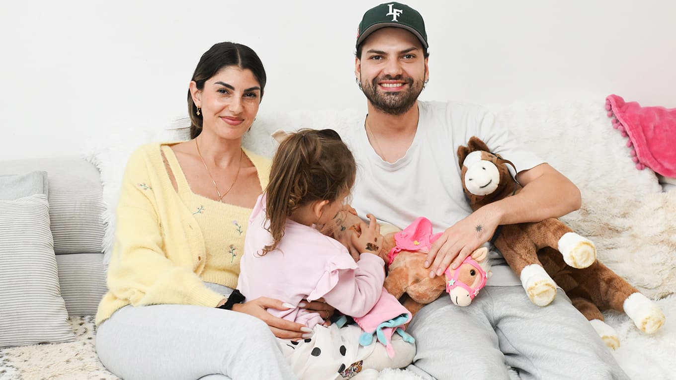 Yeliz Koc und Jimi Blue Ochsenknecht mit ihrer gemeinsamen Tochter Snow.