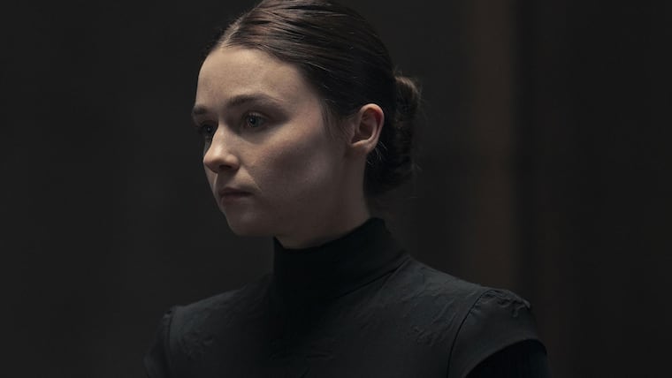 Jessica Barden als junge Valy Harkonnen in "Dune: Prophecy"
